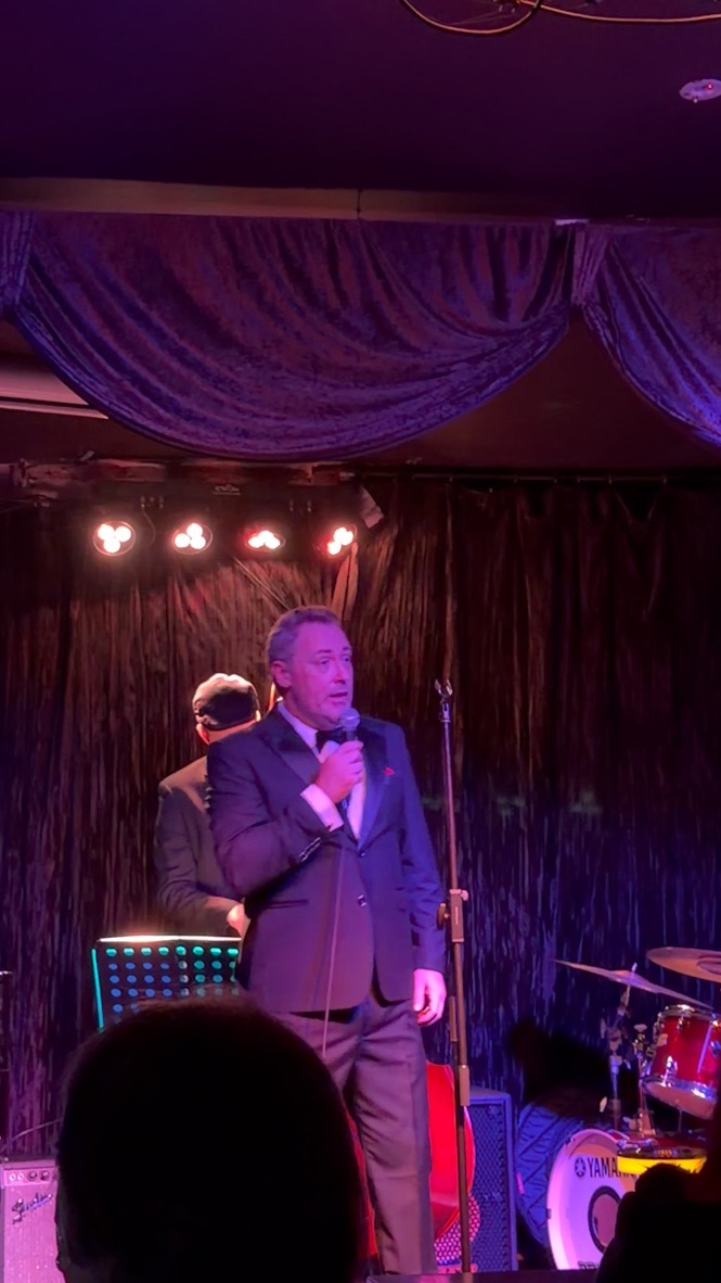 Paris Cat Jazz Club stage during The Crooners Dream show